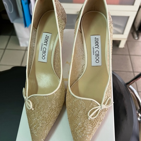 Jimmy Choo 蕾絲款婚鞋
