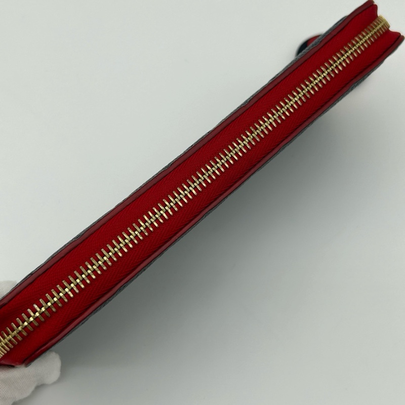 「JL精品代購」 Lv深藍色拼红色全皮老花壓紋花朵吊墜拉鏈長夾-8