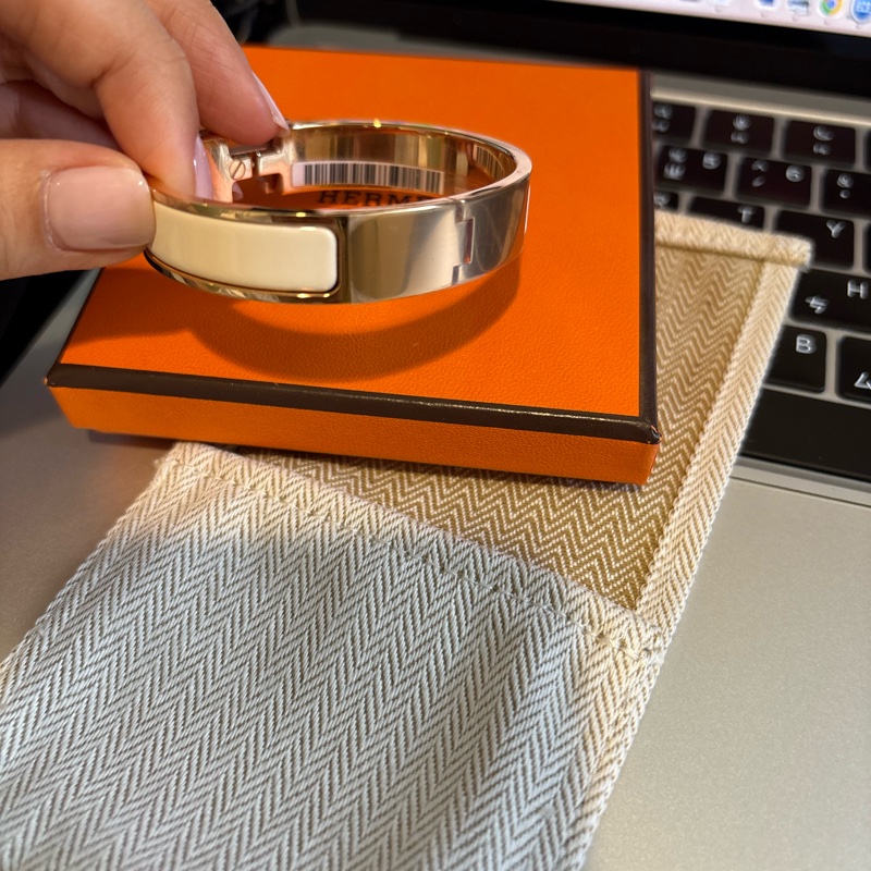 Hermes CLIC琺瑯手環玫瑰金/奶油白-3