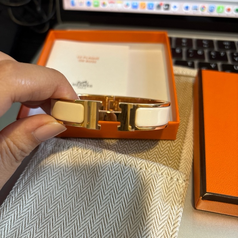 Hermes CLIC琺瑯手環玫瑰金/奶油白-6