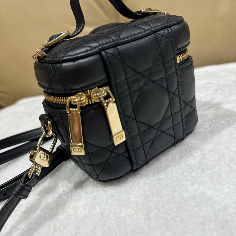 Lady Dior 微型化妝包 黑色 Cannage 籐格紋羊皮-10