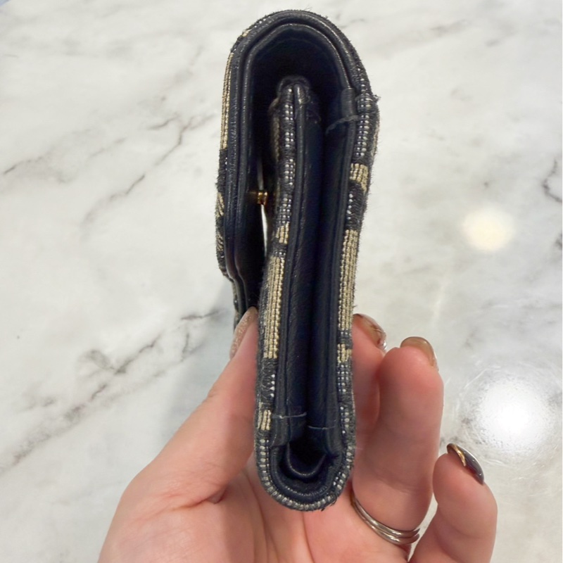 Dior Saddle 藍緹花布三折短夾-12