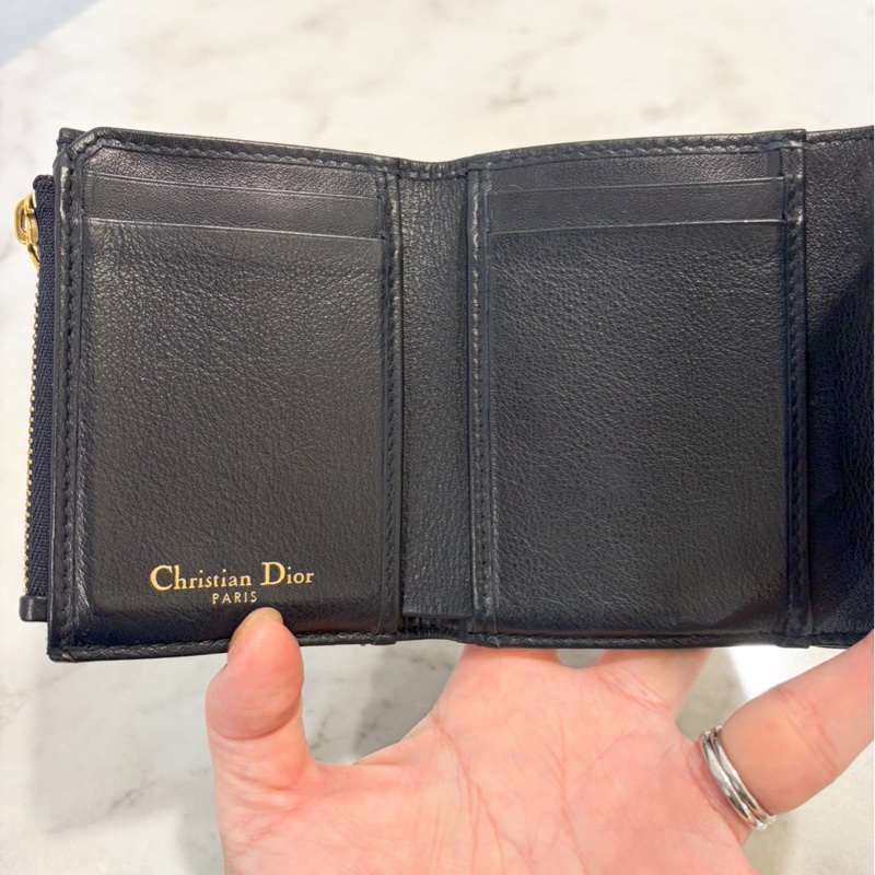 Dior Saddle 藍緹花布三折短夾-15