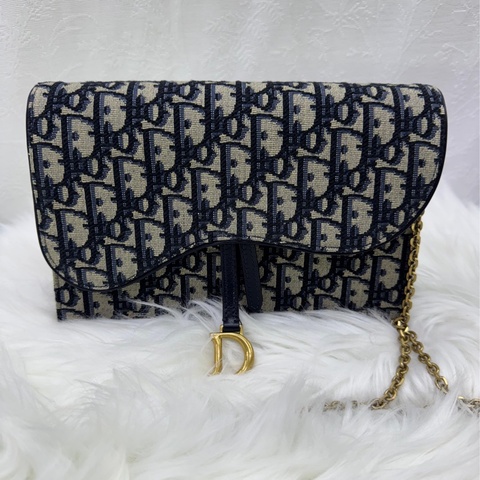 CHRISTIAN DIOR Saddle Pouch | 迪奧 長銀包配鏈帶（藍色老花）