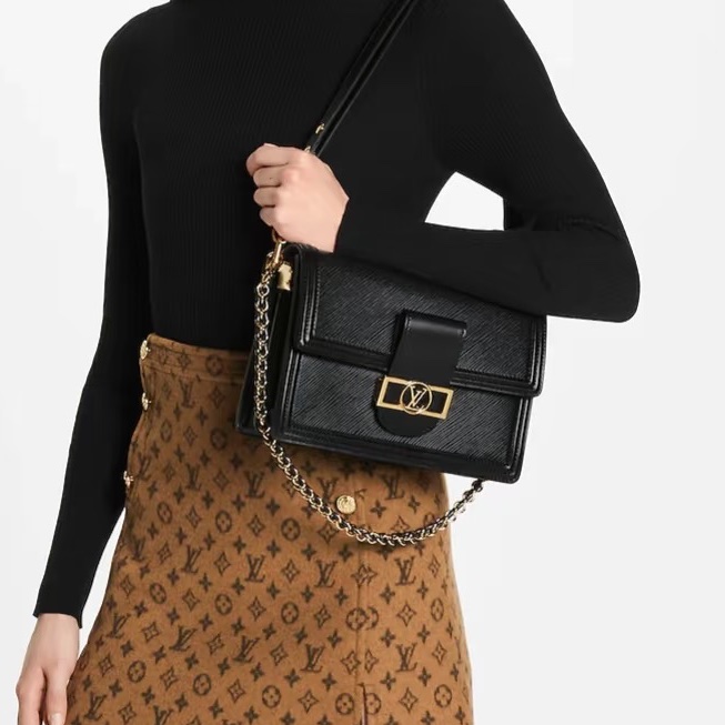LV黑色金釦epi牛皮達芙妮MM肩側背包 M56141-1