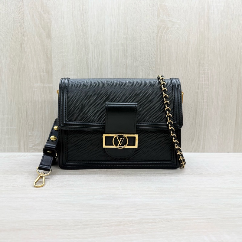LV黑色金釦epi牛皮達芙妮MM肩側背包 M56141-2