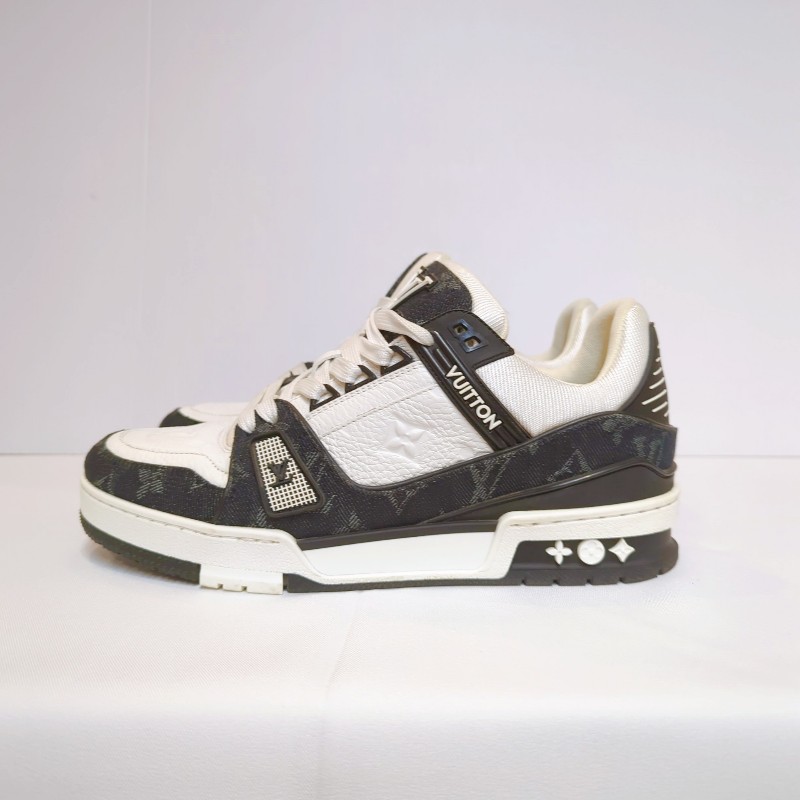 莉亞精品♡LV 黑牛仔Trainer 尺碼5.5-7