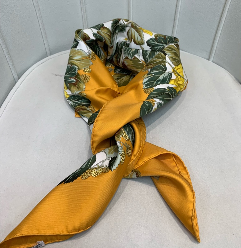 Hermes 黃色 萬物歸一 絲巾 90*90 XA073-6