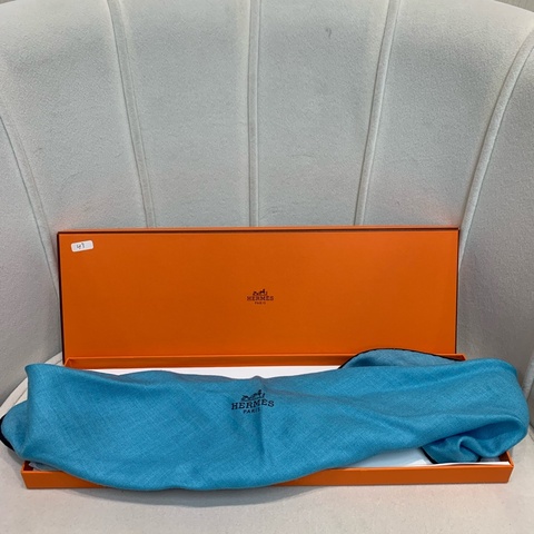 Hermes 人字紋 彩藍色菱形圍巾 O859