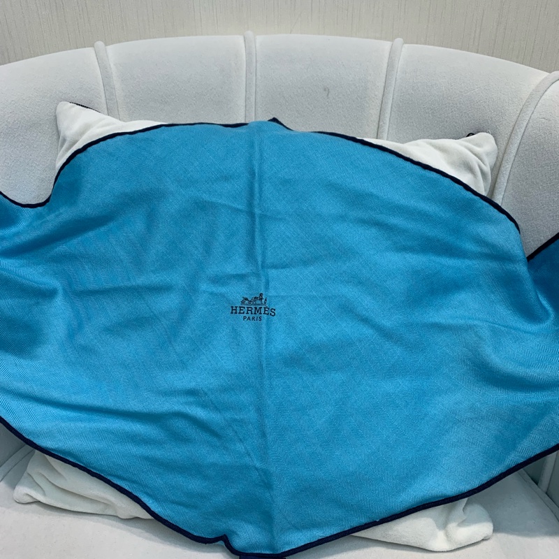 Hermes 人字紋 彩藍色菱形圍巾 O859-1