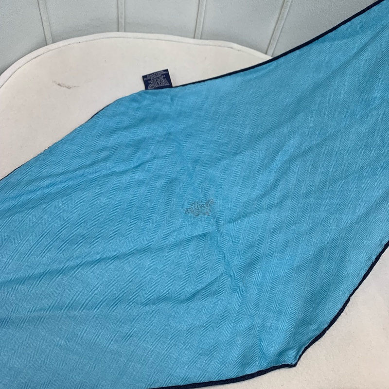 Hermes 人字紋 彩藍色菱形圍巾 O859-9