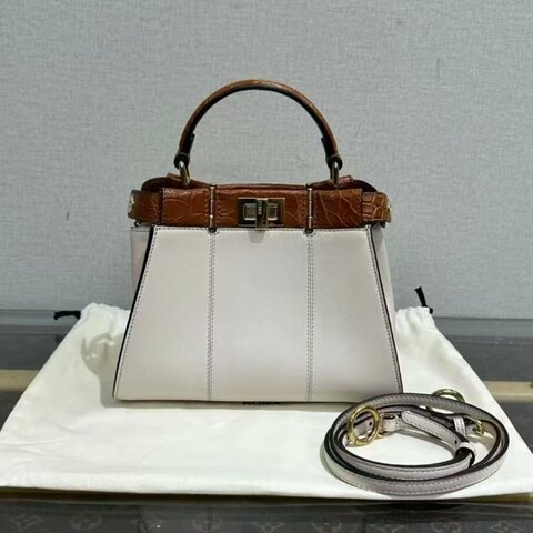 ✨FENDI peekaboo鱷魚壓紋手提斜背包23*17*10 99新配件塵袋
