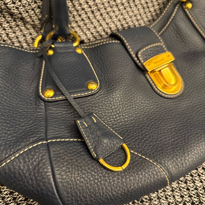 Prada真皮手提托特包-13