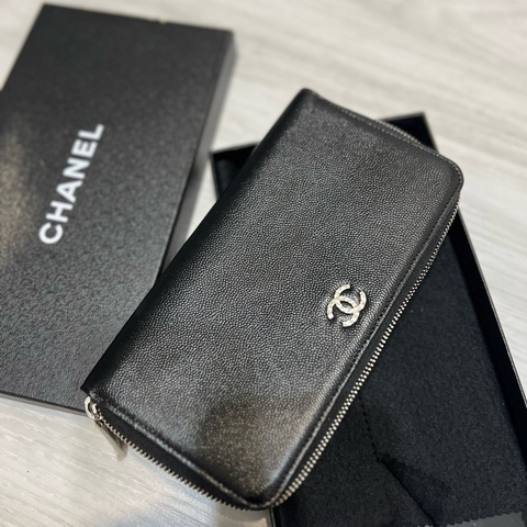 Chanel 小香 魚子醬ㄇ拉長夾 #9新割愛25800 質感又時髦好用 男女都適合 日常使用出國旅行也很方便 #原廠盒 #保卡雷標都在 #買到賺到