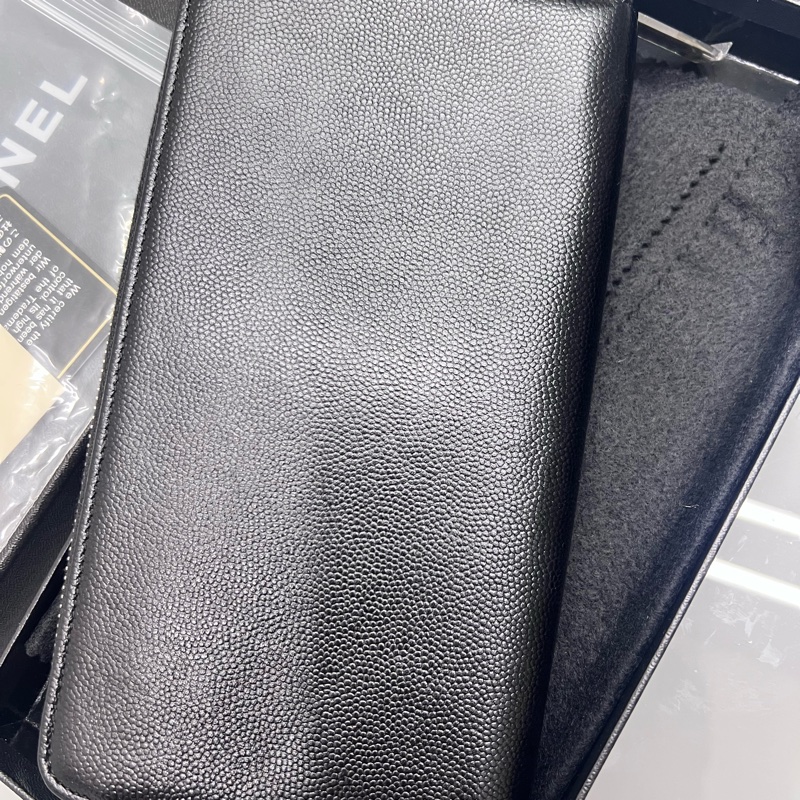 Chanel 小香 魚子醬ㄇ拉長夾 #9新割愛22800質感又時髦好用 男女都適合 日常使用出國旅行也很方便 #原廠盒 #保卡雷標都在 #買到賺到-11