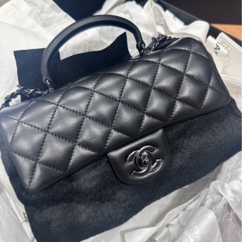 Chanel so black 20cm 黑色羊皮手把鏈條包