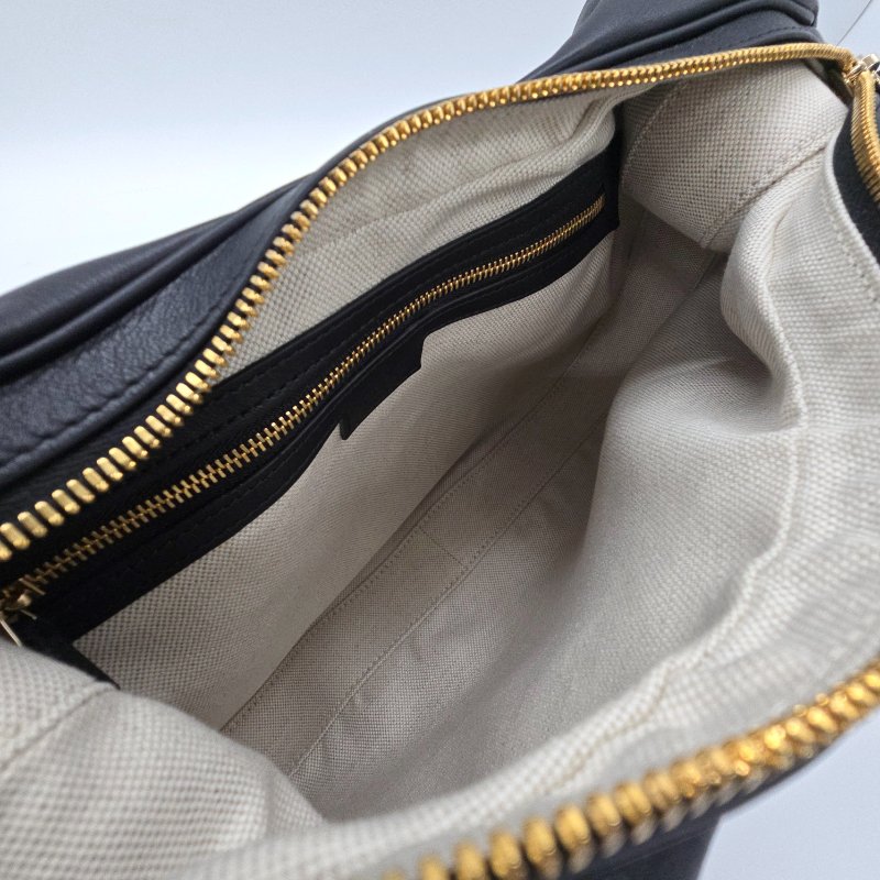 GUCCI Attache 經典金屬勾釦 雙背帶 斜背包-5