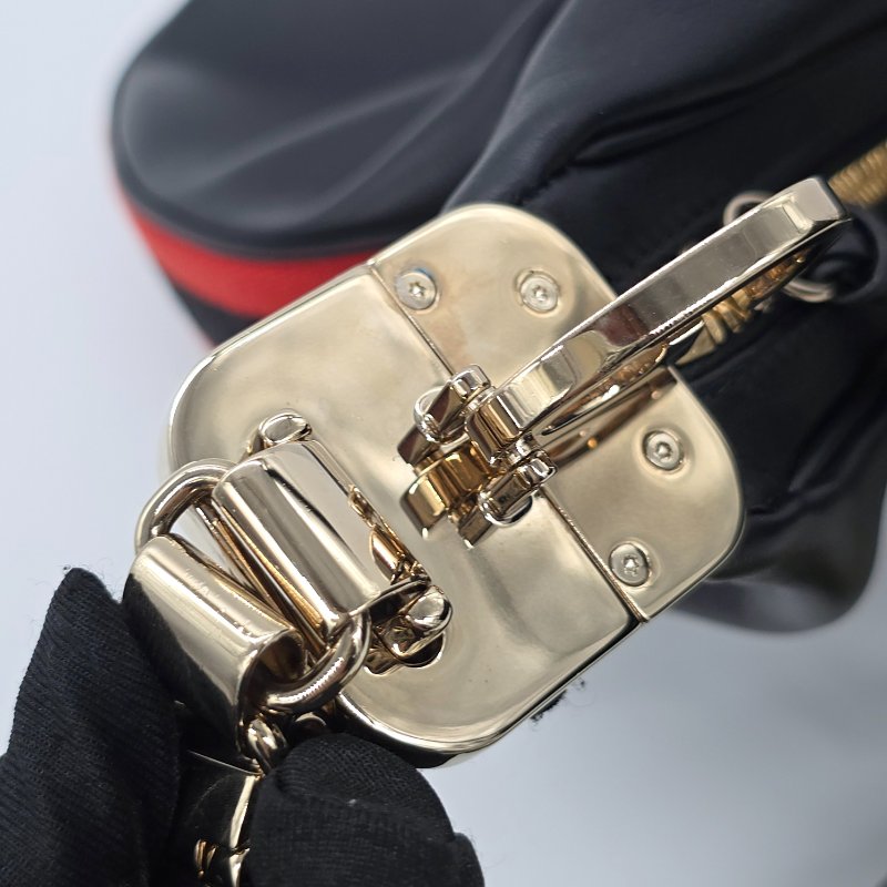 GUCCI Attache 經典金屬勾釦 雙背帶 斜背包-7