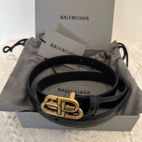 Balenciaga巴黎世家 BB 標誌做舊扣皮帶2cm 黑色 女款 80碼