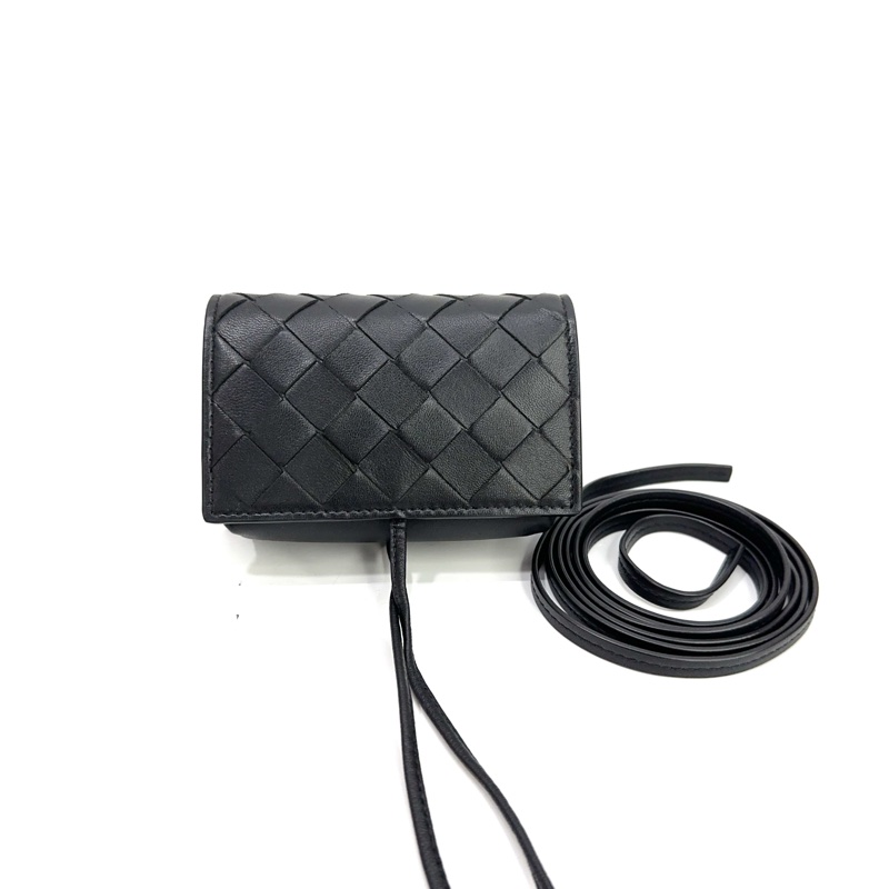 BV 黑羊皮編織下蓋綁帶Mini斜背包-0