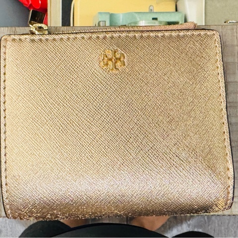 TORY BURCH 玫瑰金防刮皮短夾