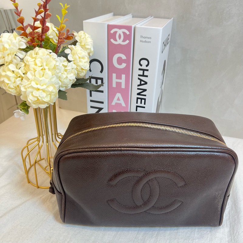 CHANEL 魚子醬化妝包-1