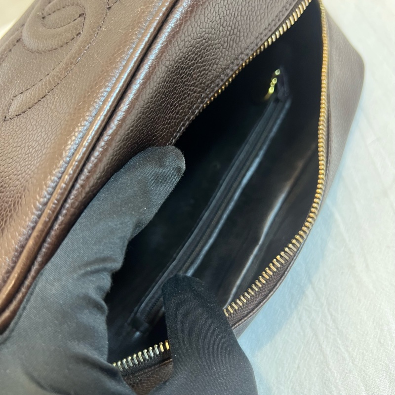 CHANEL 魚子醬化妝包-7