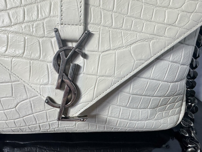 YSL鱷魚皮白色肩背包-1