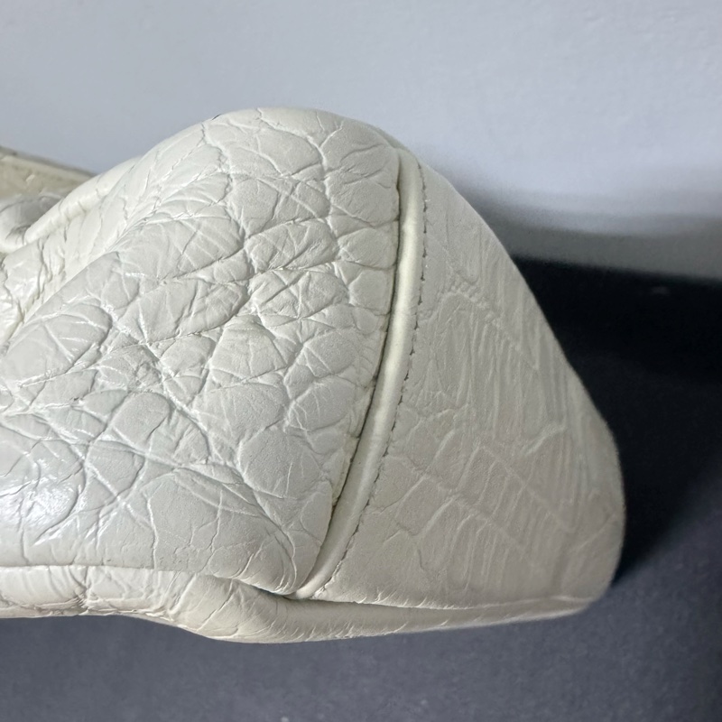 YSL鱷魚皮白色肩背包-10