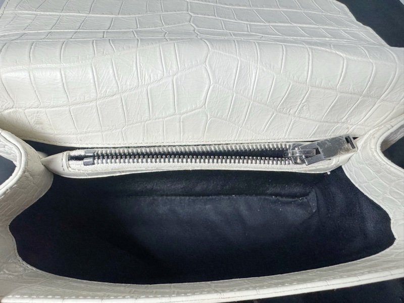 YSL鱷魚皮白色肩背包-19