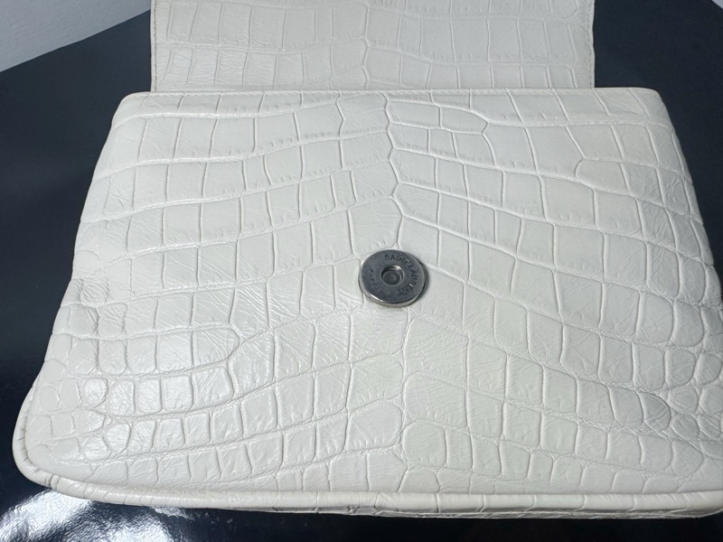 YSL鱷魚皮白色肩背包-21