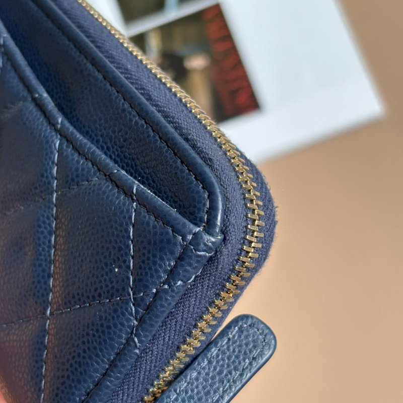 ::CHANEL::海軍藍色菱格荔枝紋牛皮淡金色雙C拉鍊零錢包-8