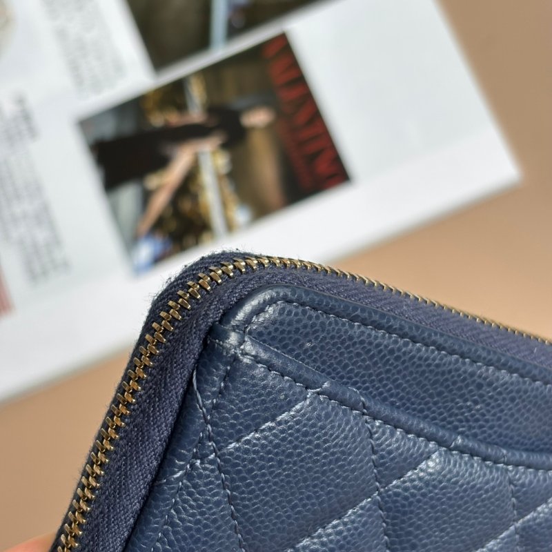 ::CHANEL::海軍藍色菱格荔枝紋牛皮淡金色雙C拉鍊零錢包-9