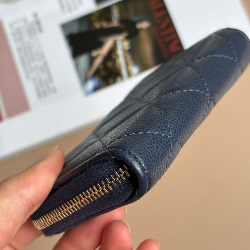 ::CHANEL::海軍藍色菱格荔枝紋牛皮淡金色雙C拉鍊零錢包-10