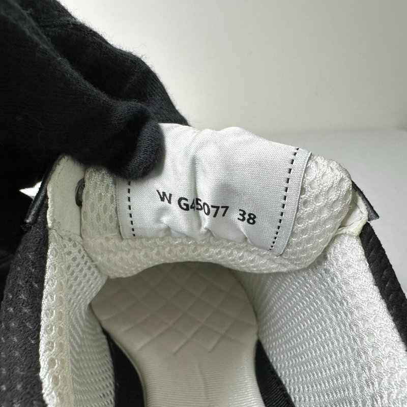 CHANEL 24S經典雙C運動鞋-9