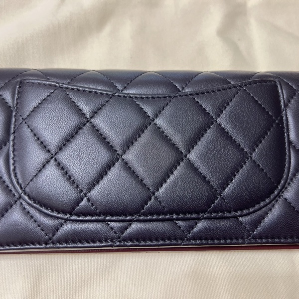 香奈兒羊皮對開長夾(黑)-6