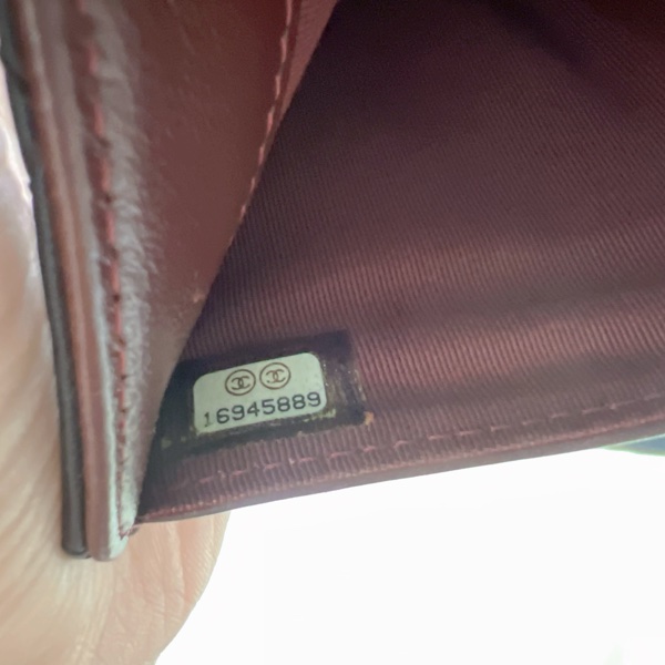 香奈兒羊皮對開長夾(黑)-24