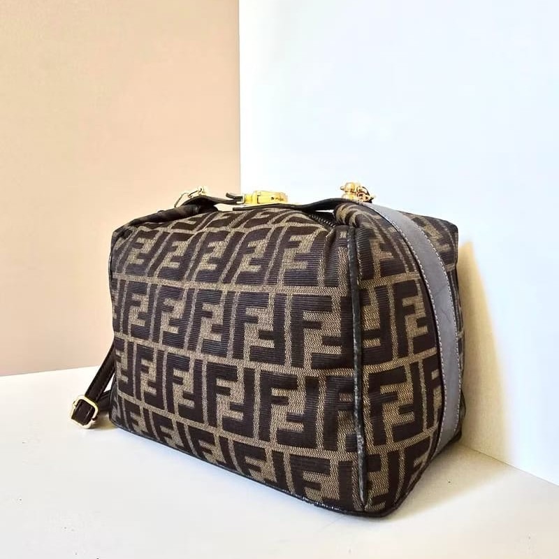 【LA LUNE】絕版古董包 Fendi中古二手老花盒子 側背包 斜孭包 皮革包 單肩包-3