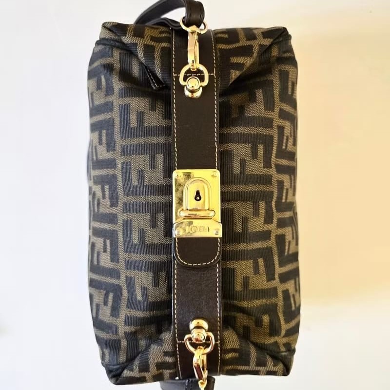 【LA LUNE】絕版古董包 Fendi中古二手老花盒子 側背包 斜孭包 皮革包 單肩包-5