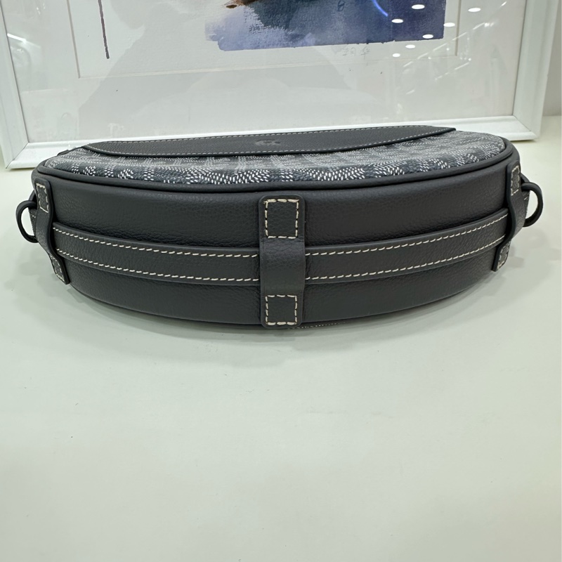 全新goyard/戈雅灰y字滿印hirondelle 月亮包 24年標-5