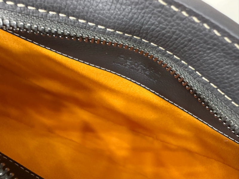 全新goyard/戈雅灰y字滿印hirondelle 月亮包 24年標-8