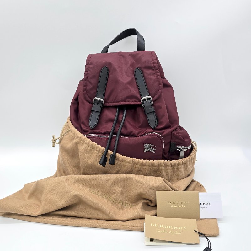 BURBERRY 巴寶莉 THE RUCKSACK 小號 戰馬LOGO 酒紅色 尼龍 扣式 後背包-5