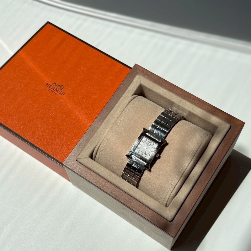 Hermes 不鏽鋼鍊帶銀H面11點鑽女錶-0