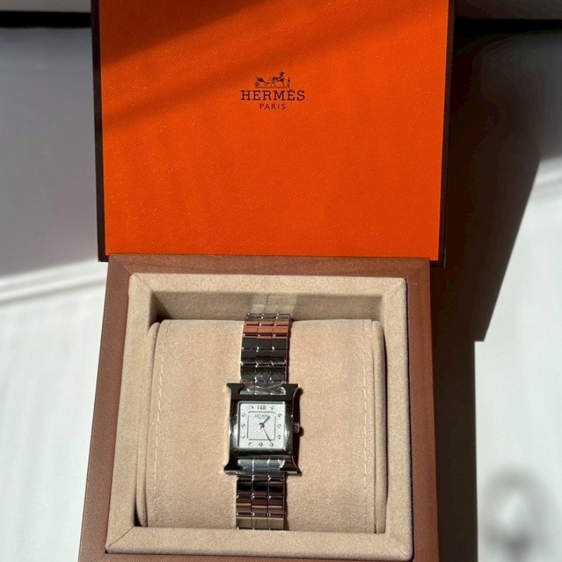 Hermes 不鏽鋼鍊帶銀H面11點鑽女錶-1