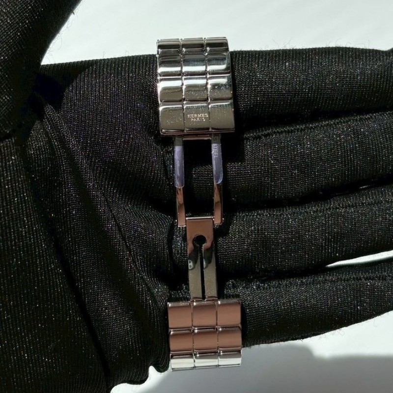 Hermes 不鏽鋼鍊帶銀H面11點鑽女錶-5