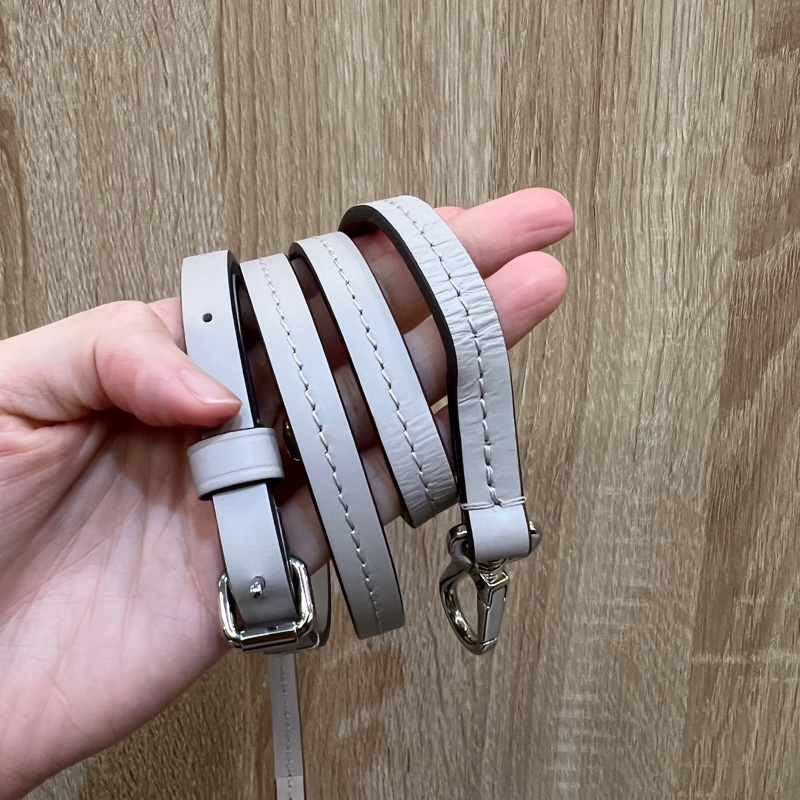 LV 米灰洞洞牛皮Hina PM銀釦手提斜背包M57527-11