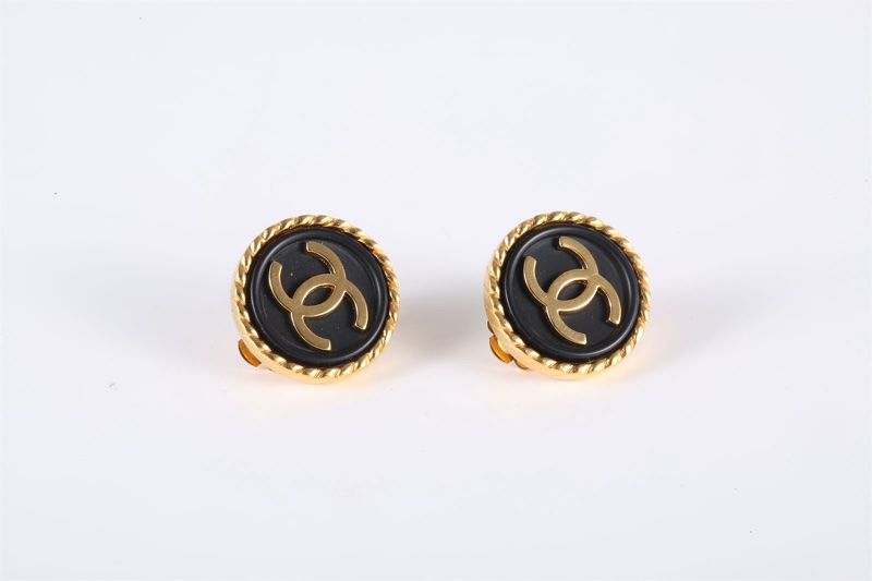 CHANEL(香奈兒) 合金 中古 96A 雙C 紐扣 耳夾-1