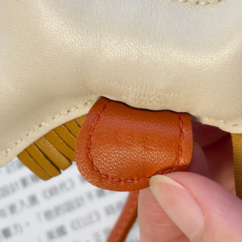 ::HERMES:: Rodeo 奶昔白小馬 x 芝麻色 拼接南瓜橘 吊飾-8