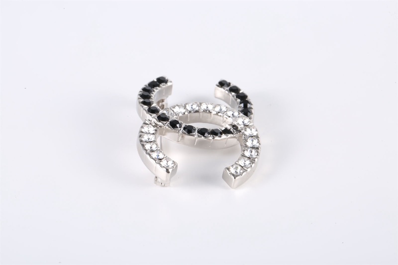 CHANEL(香奈兒)  合金 23B 黑白雙C水鑽 胸針-2