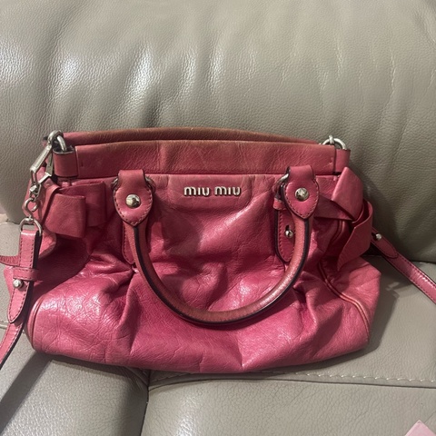 Miu Miu 中古蝴蝶結包 有保卡